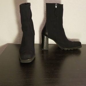 Donald J. Pliner Short Boots Leather Stretch 7.5